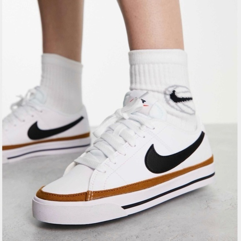 Nike Court Legacy Sneakers White Black Low Top Women’s Size 9.5 Streetwear - Picture 3 of 14